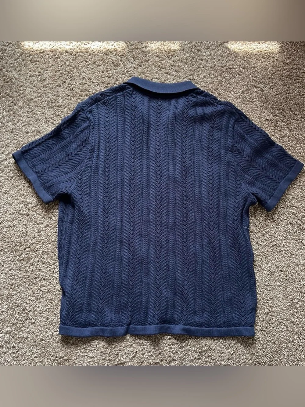 H&M Men’s Navy Short-Sleeve Button-Front Knit Shirt - Picture 2 of 3